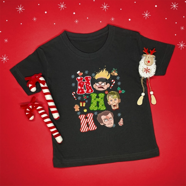 Czarna-koszulka-dziecięca-boże-narodzenie-hohoho-kevin.webp