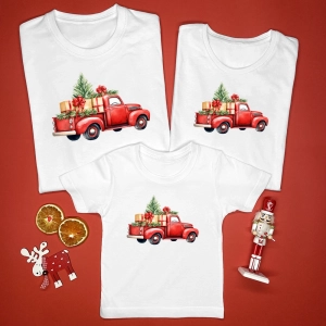 Białe-koszulki-komplet-boże-narodzenie-czerwony-samochód.webp