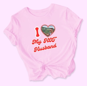 Różowa-koszulka-damska-i-love-husband-zdjęcie.webp