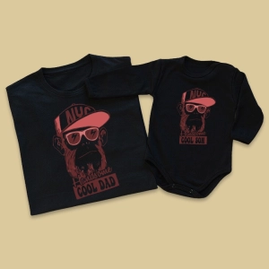 Komplet-koszulka-body-czarne-tata-syn-handsome-cool-dad-son.webp