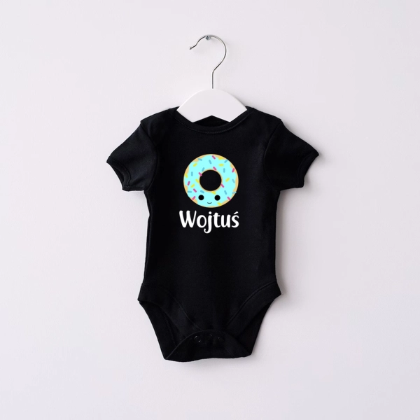 Czarne-body-krótki-pączek-imię.webp