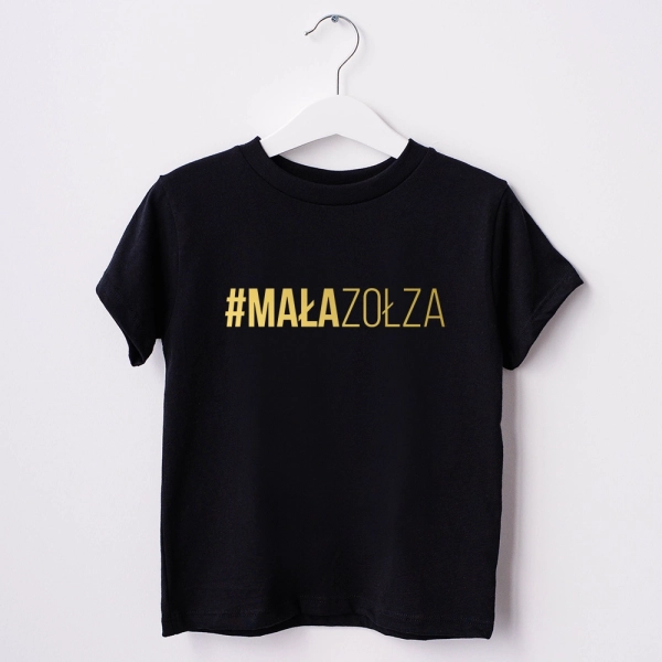 Czarna-koszulka-dziecieca-mala-zolza-122-134.webp
