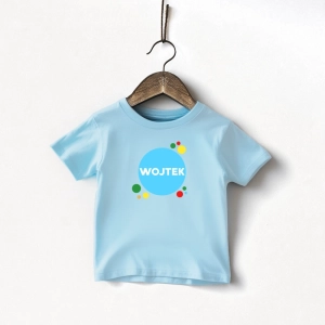 Blekitna-koszulka-dziecieca-imię-kropka.webp