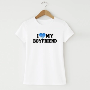 Koszulka-damska-i-love-boyfriend-zdjęcie.webp