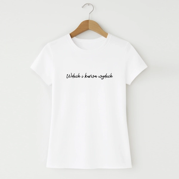 Koszulka-damska-biala-wdech-i-wydech.webp