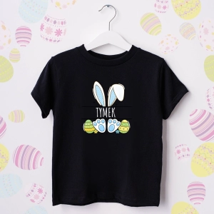 Czarna-koszulka-dziecięca-wielkanoc-zajaczek-imie.webp