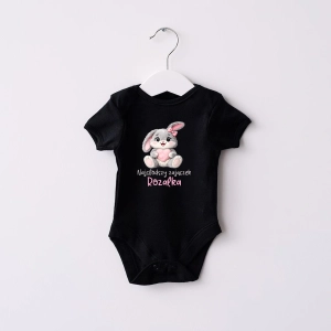 Czarne-body-krótki-najslodszy-zajaczek-serce.webp