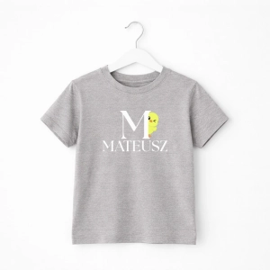 Szara-koszulka-dziecieca-imie-z-kurczaczkiem.webp