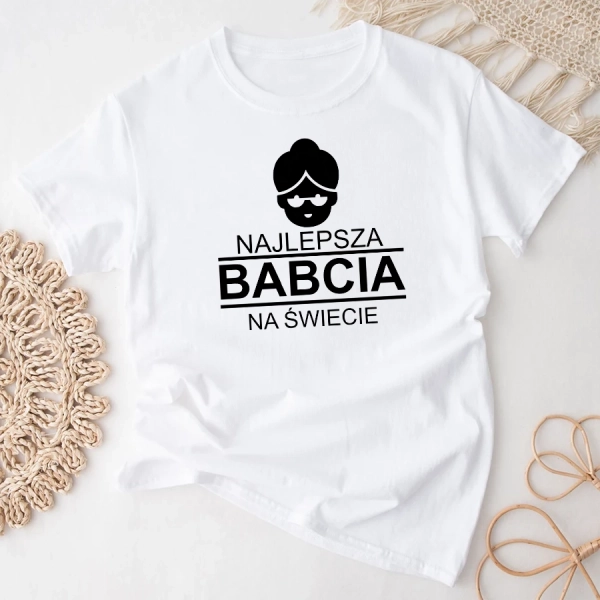 biala-koszulka-najlepsza-babcia-na-swiecie-XXL.webp
