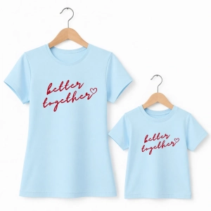 blekitne-koszulki-mama-dziecko-better-together.webp