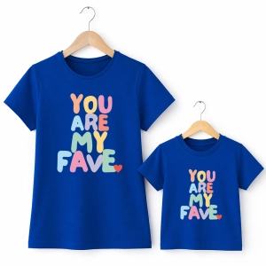 komplet-niebieskich-koszulek-mama-dziecko-you-are-my-fave.webp