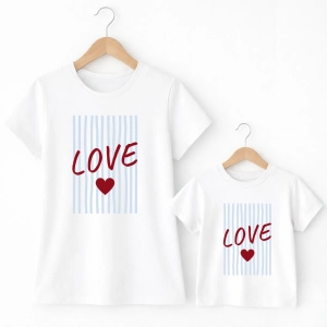 Komplet-damska-dziecieca-biale-love-paski.webp