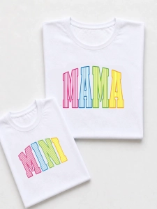 biale-koszulki-mama-mini=kolorowe-paski.webp