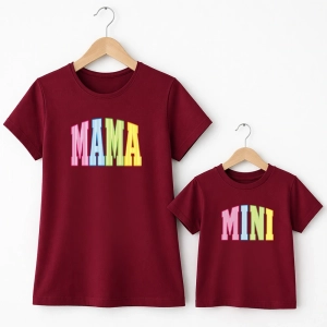 zestaw-bordowych-koszulek-mama-mini-kolorowe-paski.webp