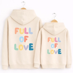 Komplet-bluz-z-kapturem-tyl-mama-dziecko-butter-cream-full-of-love.webp
