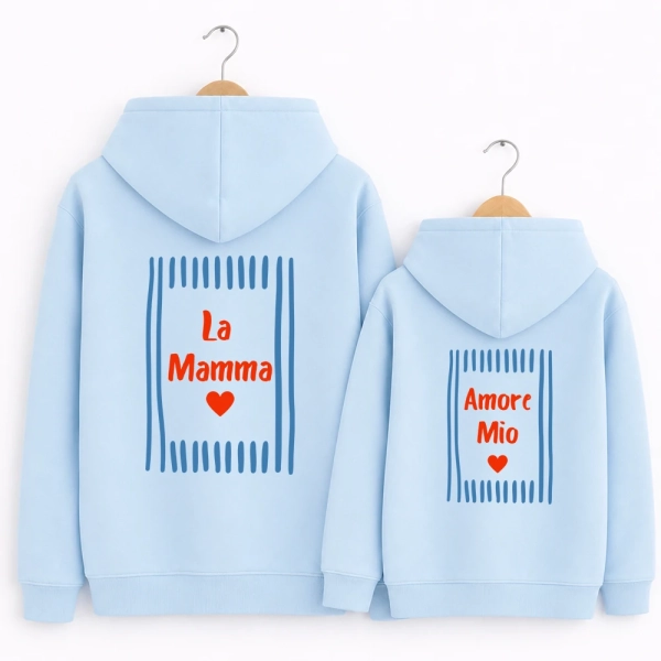 Komplet-bluz-z-kapturem-tyl-blekitny-la-mamma-amore-mio.webp