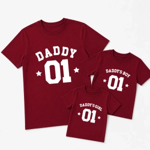 Komplet-koszulek-burgundowe-meska-2-dzieciece-daddys-boy-girl-01.webp