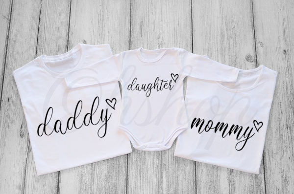 Białe-koszulki-komplet-mommy.webp